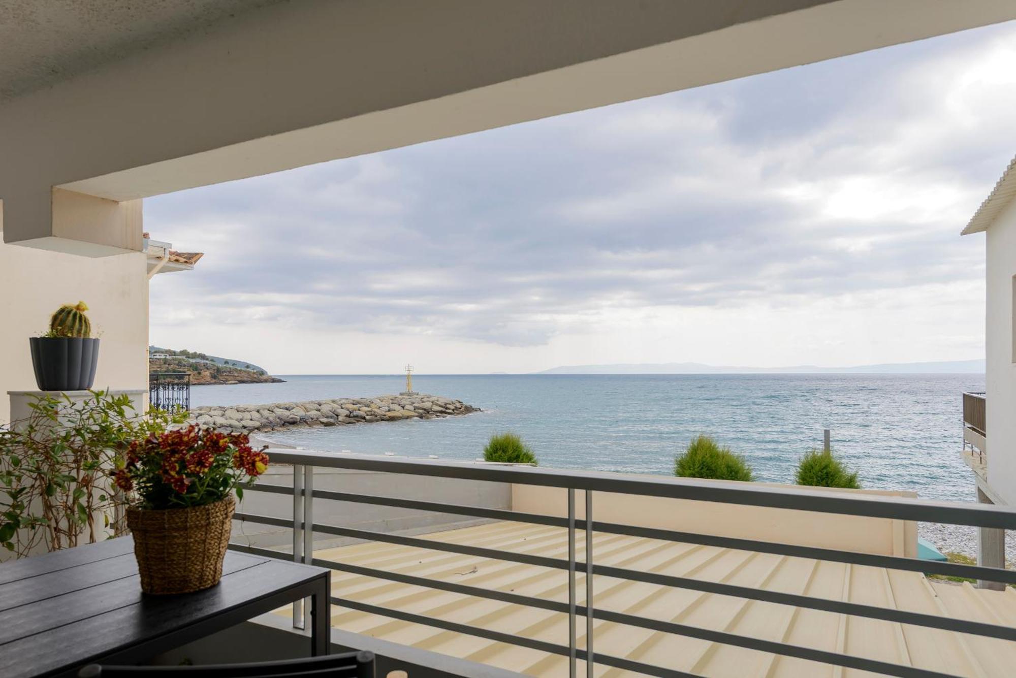 Appartement Agali 1 Mesonet In Front Of The Sea à Akrogiali Extérieur photo